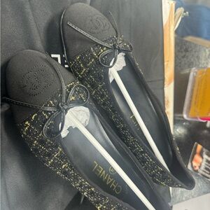 CHANEL Black and Gold Tweed Flats
